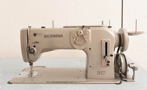 Macchina per cucire industriale Bernina 217 - Cuciroma | Macchine da cucire  e accessori per il ricamo